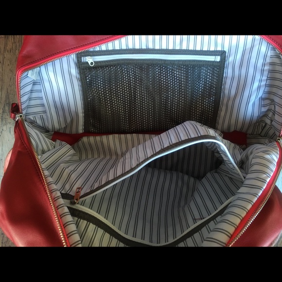 NWOT Lululemon Urban Sanctuary Bag in Red - no shoe bag - Picture 14 of 15